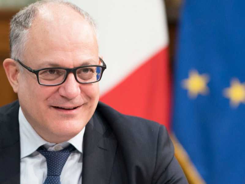 Il ministro dell'Economia, Roberto Gualtieri (foto LaPresse)