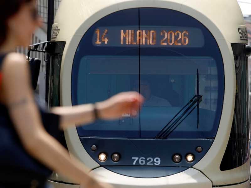 Replica gagliarda di una gran milanese alla passeggiata in città di Masneri, che non le è piaciuta proprio