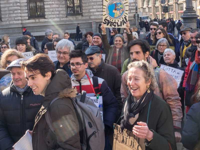 Friday for Future, i venerdì contro il cambiamento climatico, Milano (LaPresse)