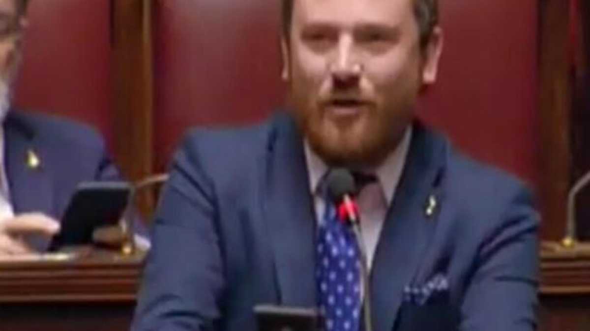 Immagine di Nessuna proposta di matrimonio politica, sono solo maschi su Instagram