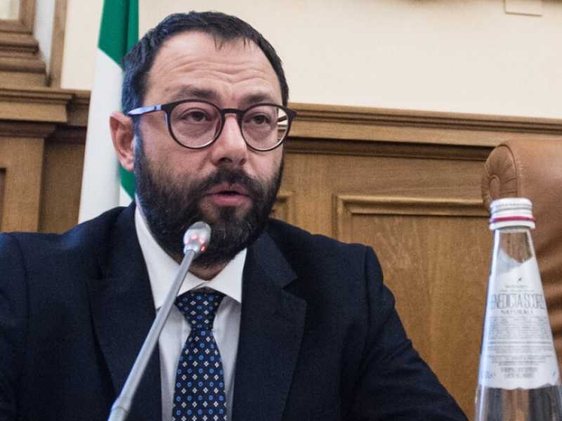 Il ministro dello Sviluppo Economico, Stefano Patuanelli (foto LaPresse)