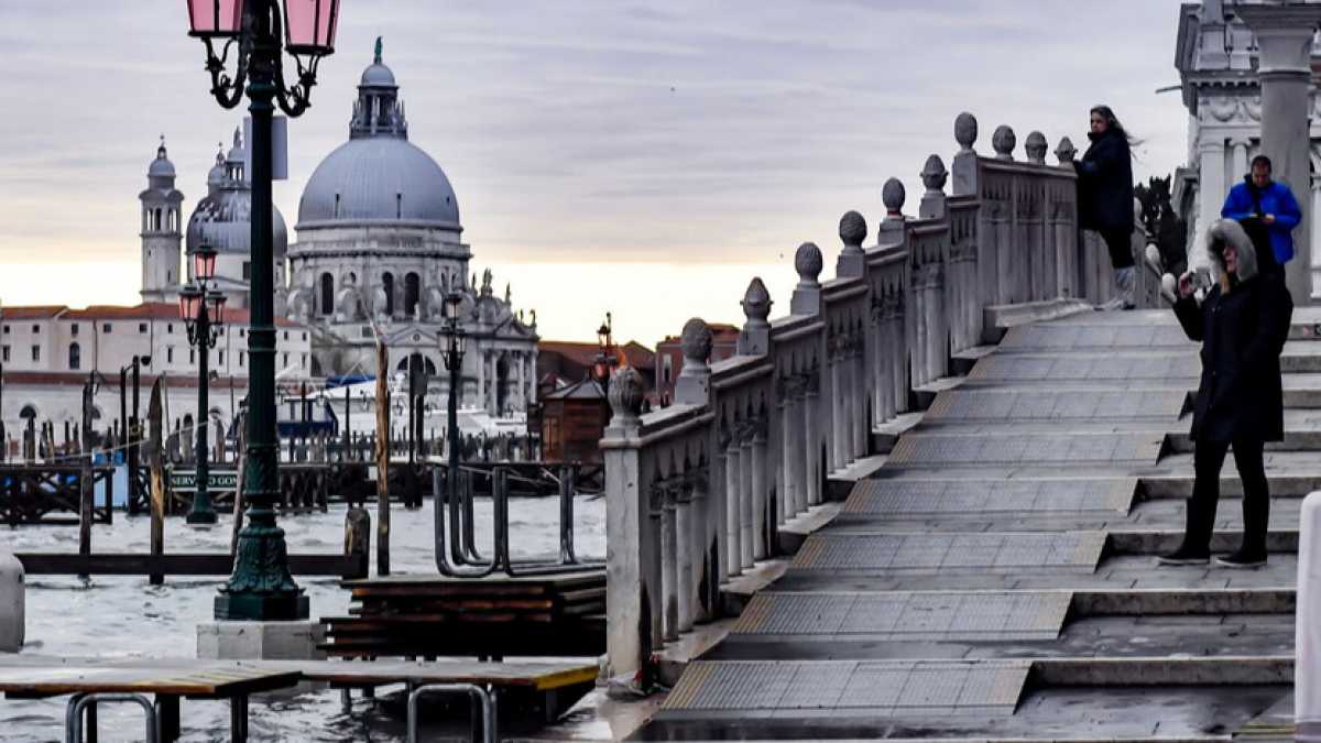 Immagine di Sguardi in bilico su Venezia