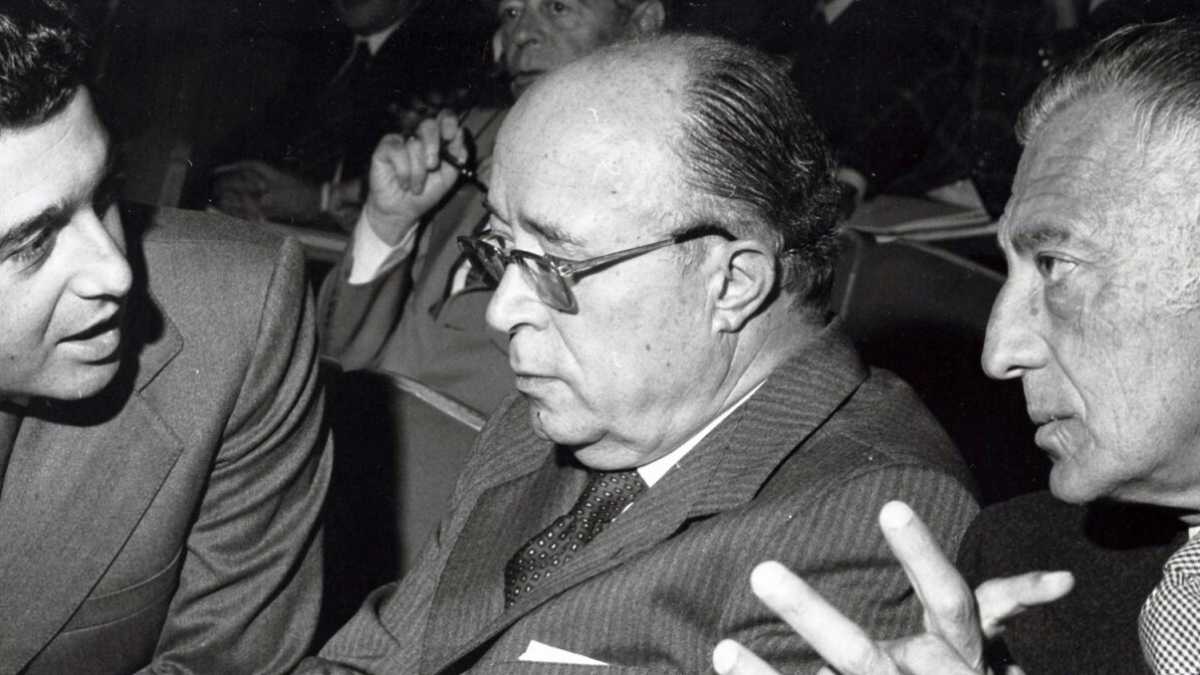 Immagine di Cosa c’è dietro la guerra su Gedi (e Rep.)