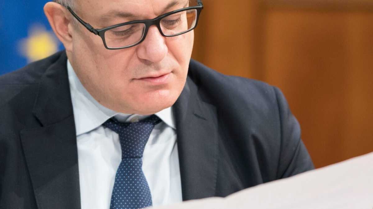 Immagine di Salvateci dalle clausole di salvaguardia