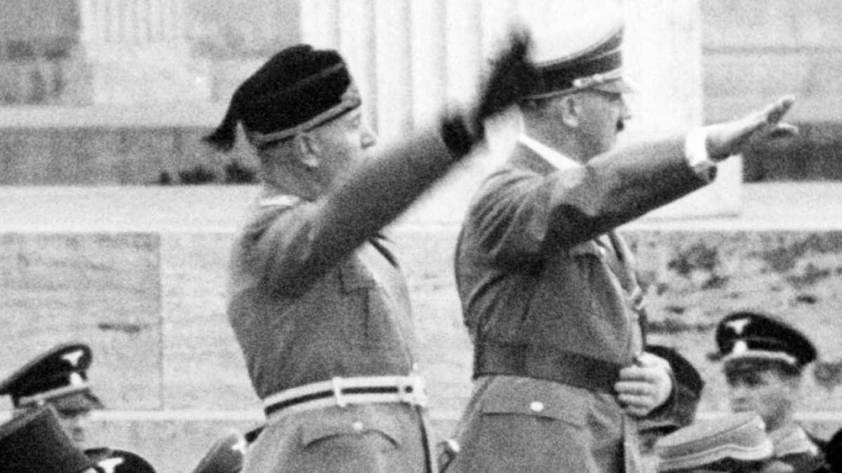 Immagine di In difesa del professor Castrucci, parafulmine sovranista