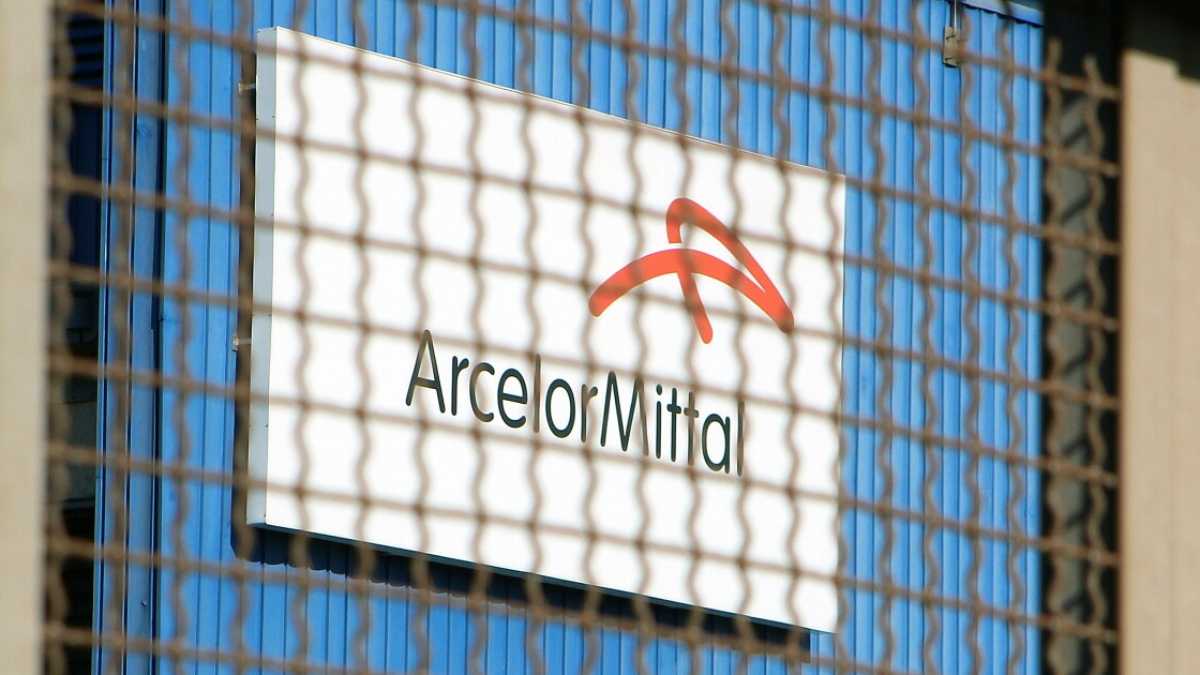 Immagine di I 4700 esuberi di Arcelor e gli arresti dell'Europol