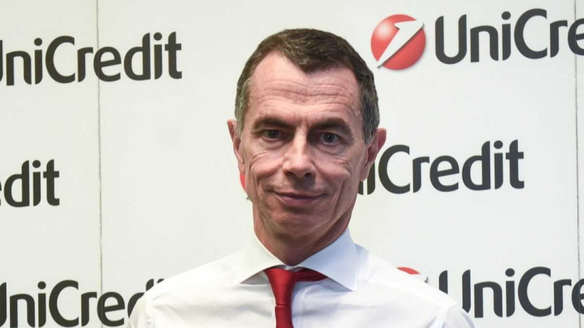 Immagine di Deutsche Bank a lezione da Unicredit