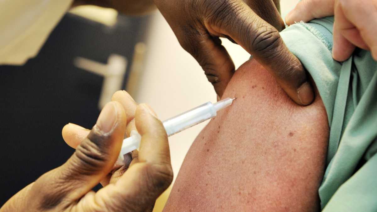 Immagine di Bandiera rossa, vaccinateci!