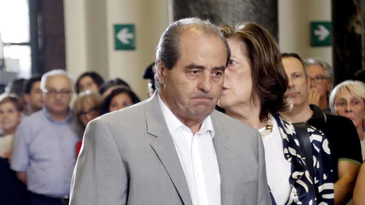 Immagine di Di Pietro fa l'avvocato difensore di Renzi