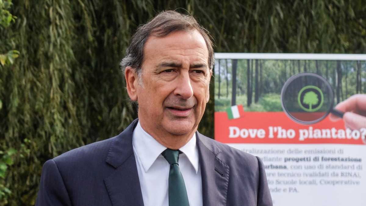 Immagine di La promenade di Beppe Sala con i 400 sindaci e il profilo della città