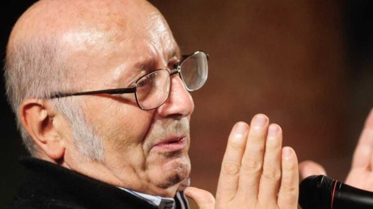 Immagine di Giovanni Reale,tra Socrate e Platone