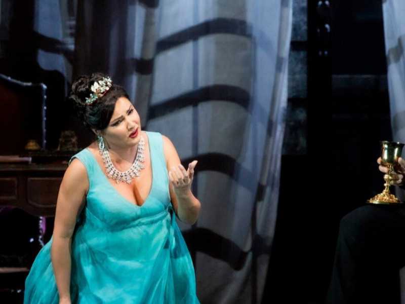 Anna Netrebko e Luca Salsi in una scena della Tosca che aprir&agrave; la stagione del Teatro alla Scala  &copy; Teatro alla Scala / Brescia - Amisano