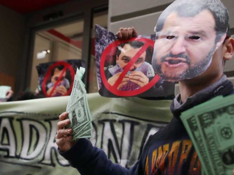 Flash mob contro Salvini e la Lega a Milano (LaPresse)