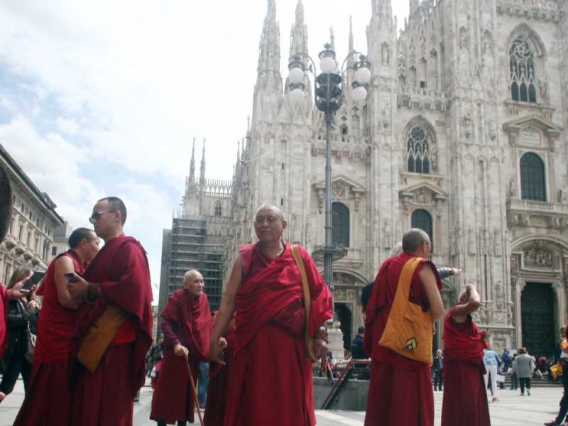 Monaci tibetani a Milano