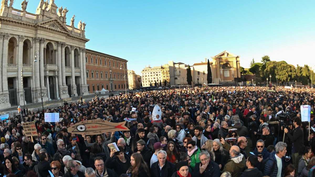 Immagine di La grandiosa rivolta contro l’antipolitica