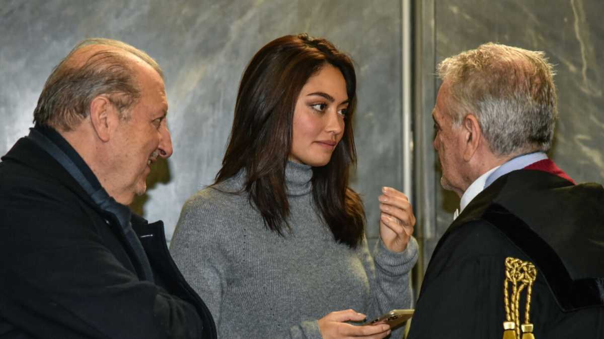 Immagine di La solita m…, ieri, di un paese in cui c’è ancora il Ruby ter
