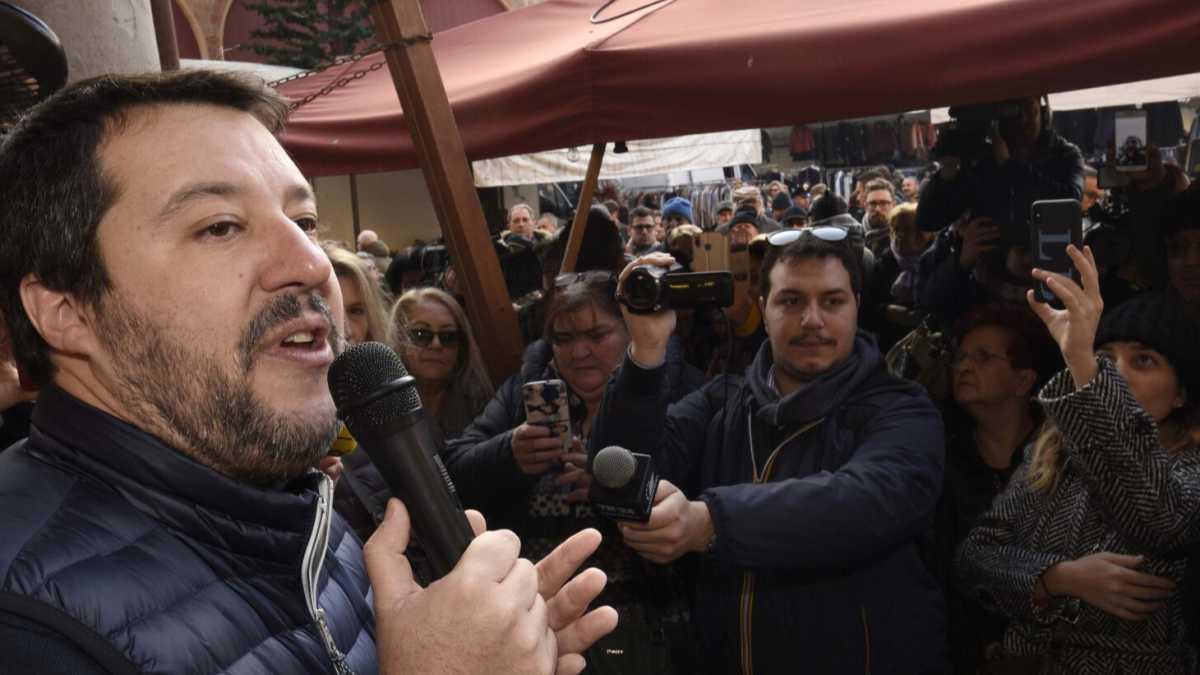 Immagine di Ora Salvini non crede più alla caduta del governo, dice la stampa estera