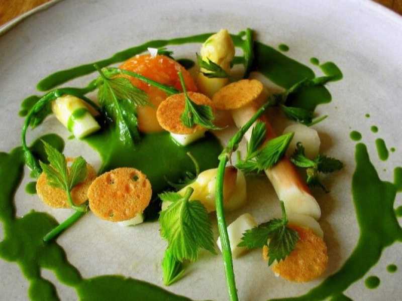 Un piatto di Ren&egrave; Redzepi del ristorante Noma