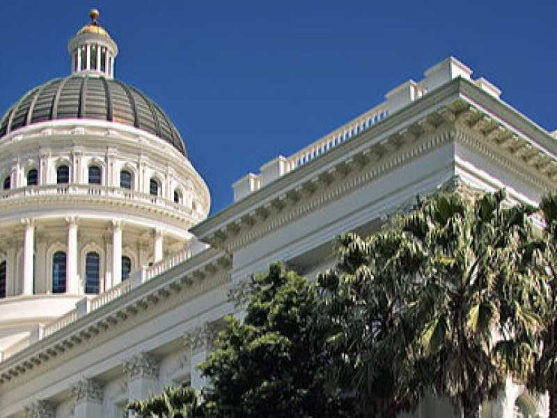 Il Campidoglio di Sacramento, l'iconica sede governativa dello stato della California (foto di Steven Pavlov)