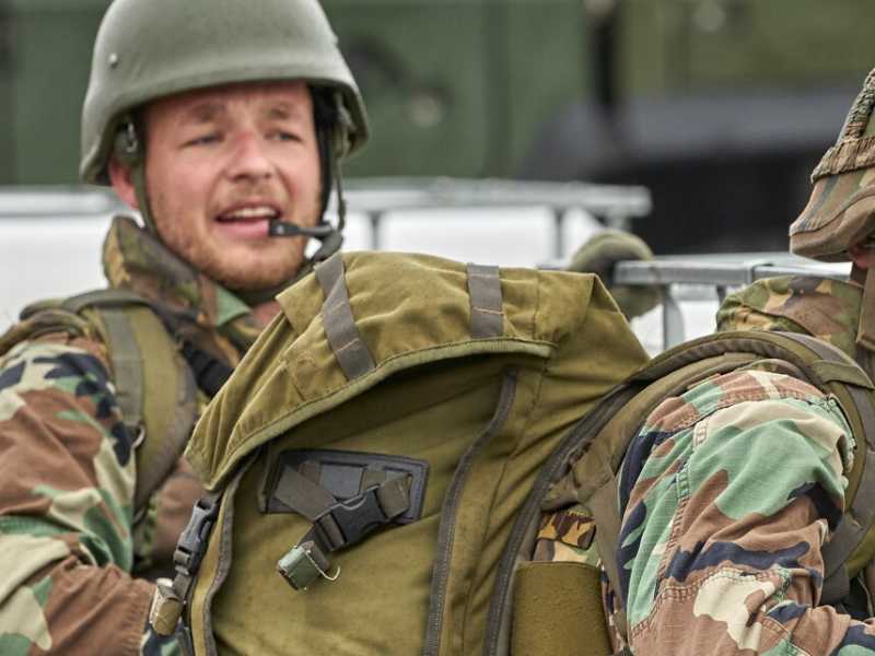 Ostend, grande esercitazione militare con soldati britannici, olandesi e tedeschi (LaPresse)