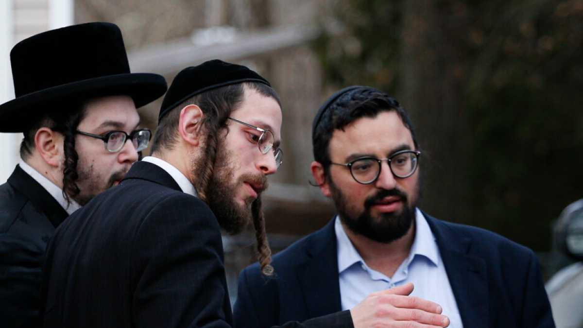 Immagine di Dall’Europa all’America, per sopravvivere gli ebrei si nascondono