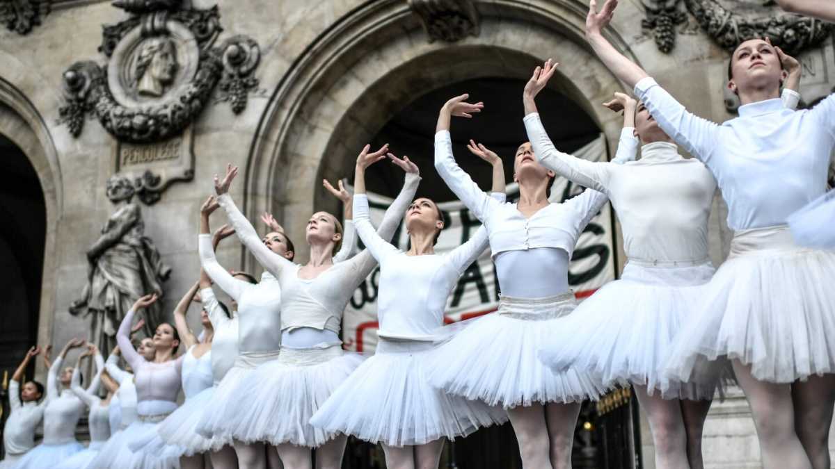Immagine di Le ballerine dell’Opéra in sciopero contro Macron sono delle privilegiate?
