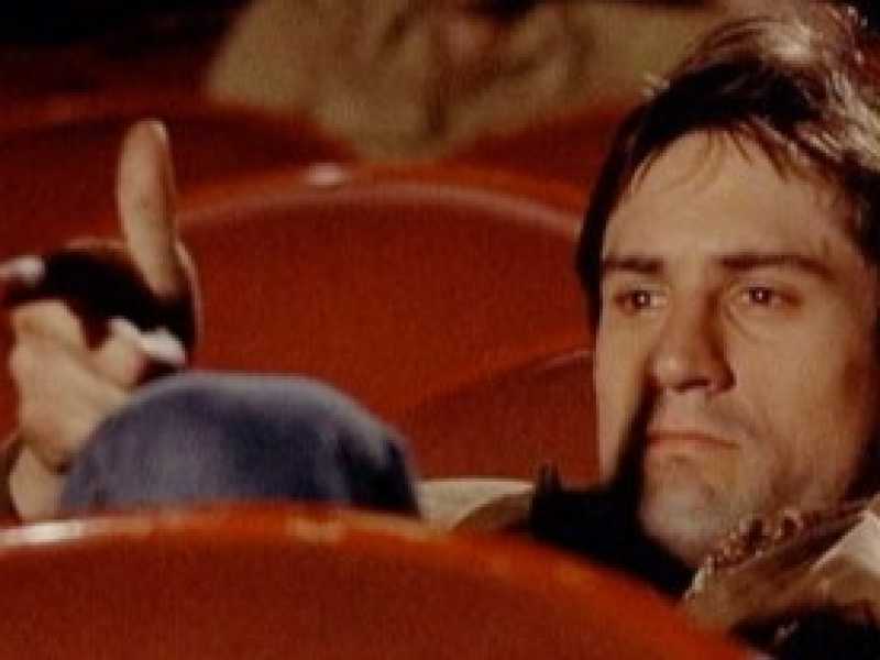 Robert De Niro in una scena di Taxi Driver