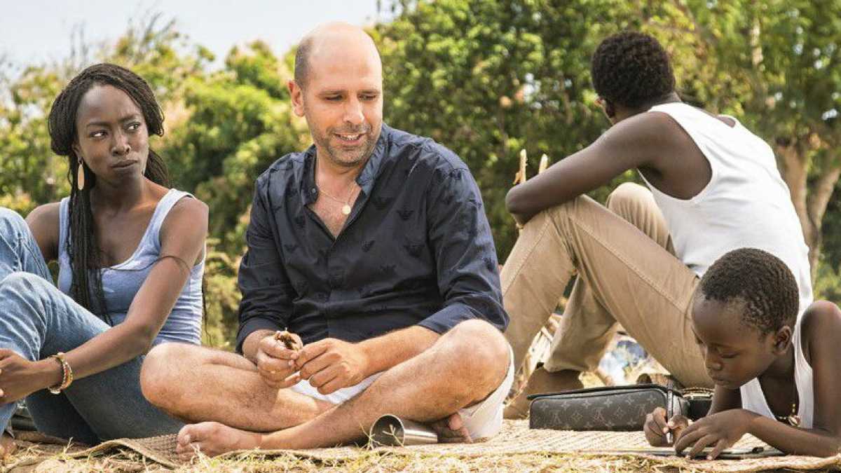 Immagine di Il tamarrismo disvelatore di Checco Zalone spiegato dal produttore che lo ha lanciato