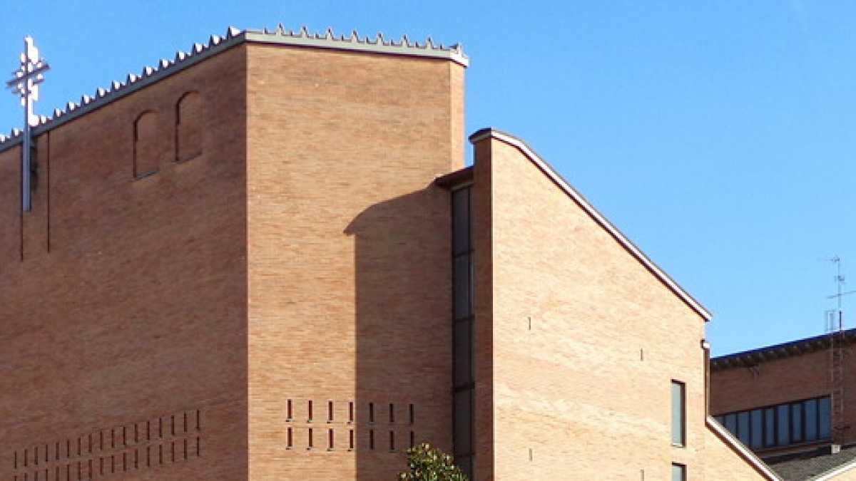 Immagine di La parrocchia del quartiere modello di Feltre alle prese col cattoleghismo
