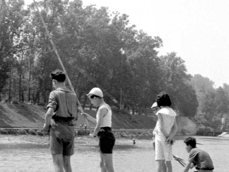 Pescatori sul Po (LaPresse)
