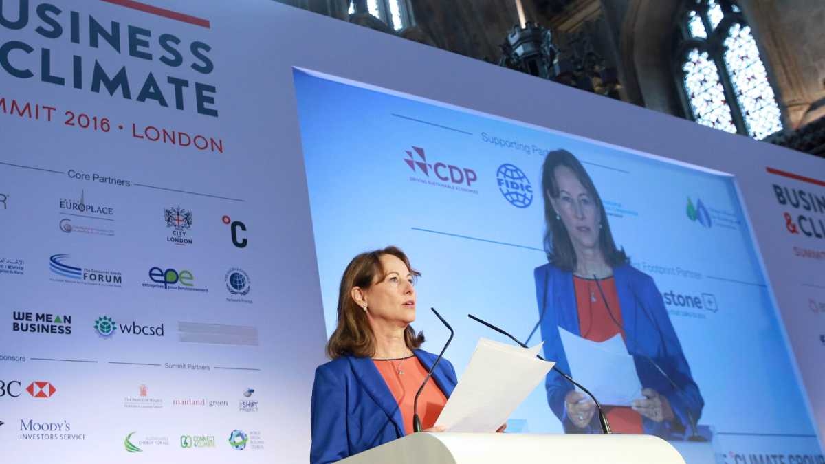 Immagine di Così Macron ha scaricato Ségolène Royal