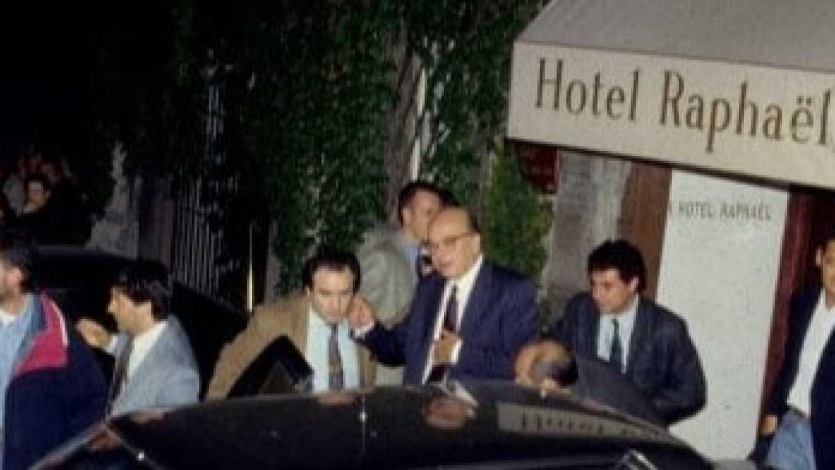 Immagine di Piccolo viaggio nella Roma di Craxi, tra film e vita vissuta