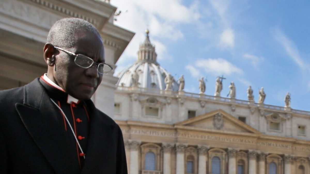 Immagine di L’intrigo del libro del cardinal Sarah