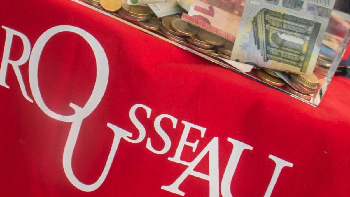 Immagine di Rousseau continua a prendere denari dagli altri comitati del M5s