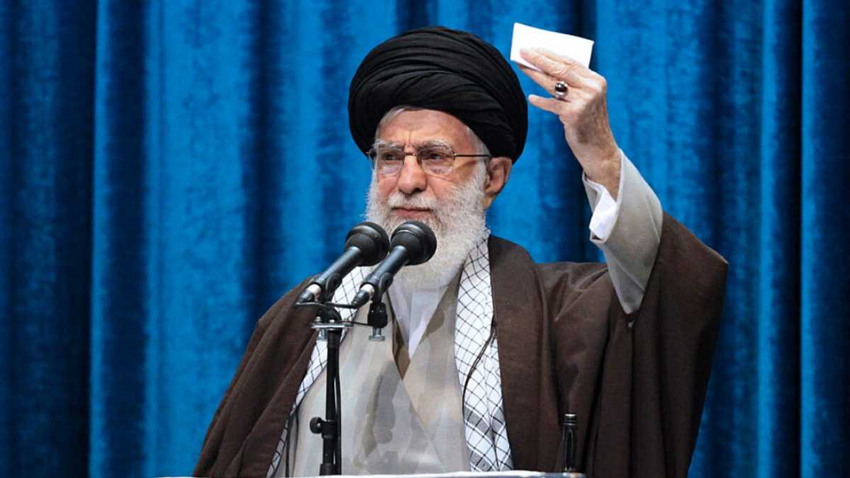 Immagine di La preghiera di Khamenei