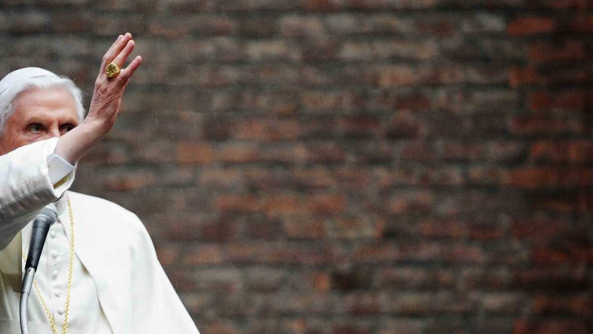 Immagine di Perché Ratzinger parla