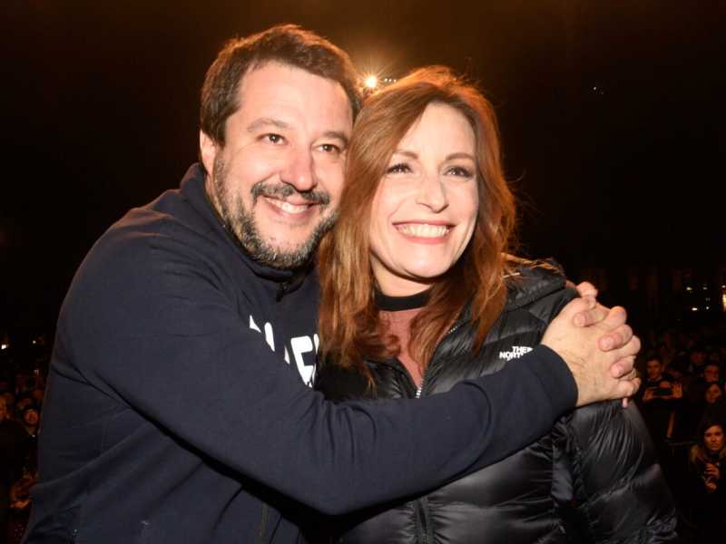 Matteo Salvini e Lucia Borgonzoni (foto LaPresse)