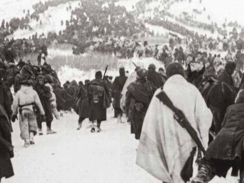 La ritirata nel gelo dell’inverno russo, dove più delle pallottole poté il gelo