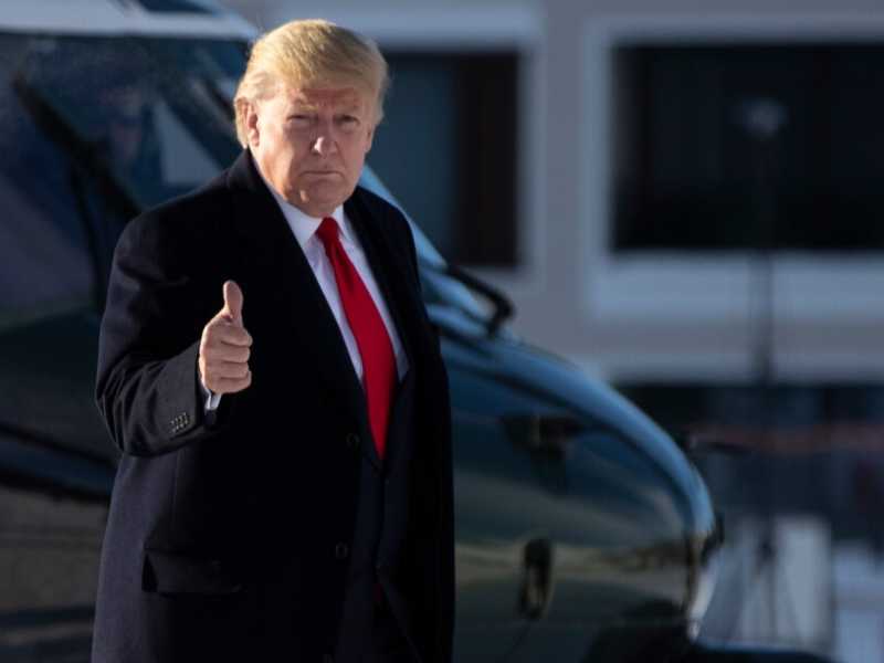 Il presidente Trump arriva al Forum economico mondiale di Davos, in Svizzera (foto LaPresse)