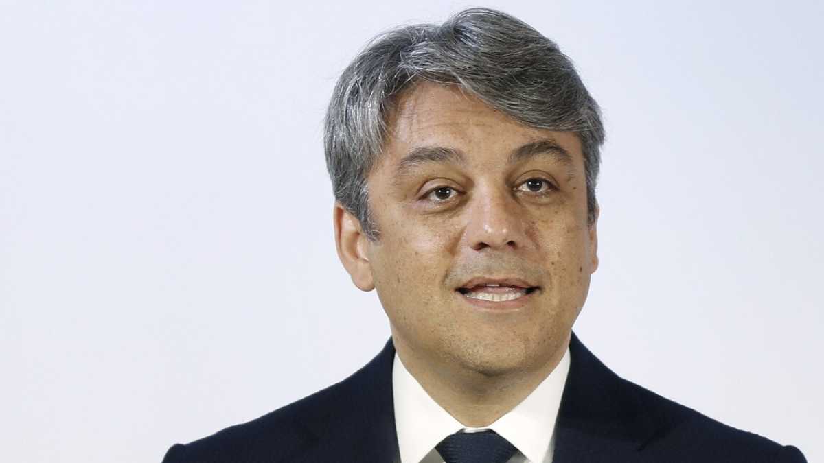 Immagine di E’ dura, De Meo