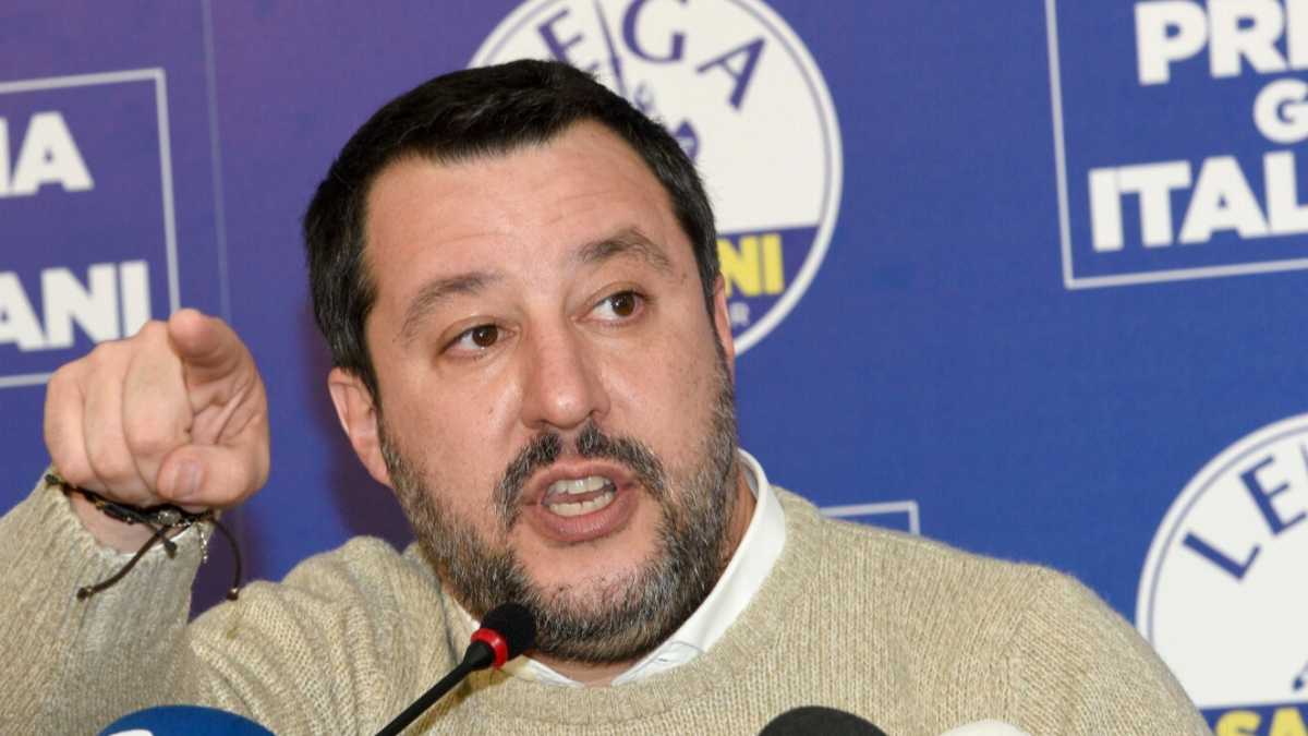 Immagine di Salvini, una cosa alla volta