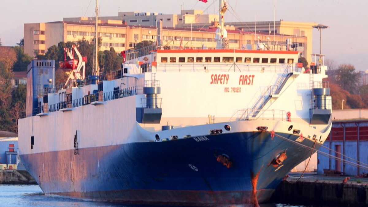 Immagine di La nave dei traffici d'armi con la Libia è ferma a Genova