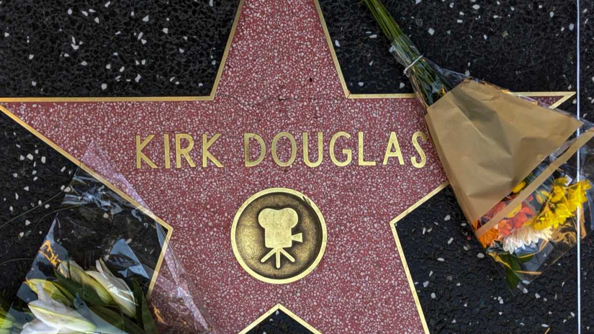 Immagine di Kirk Douglas a me mi sta simpatico da morire