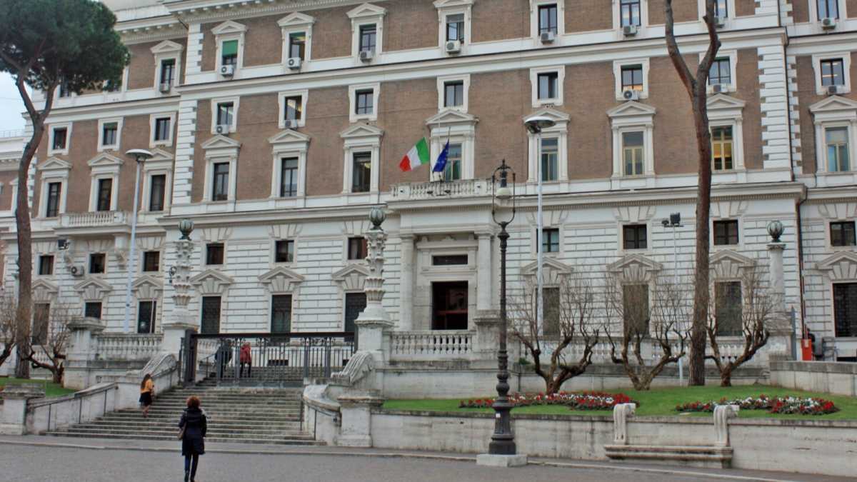 Immagine di I “gabinettisti”, intermediari tra politica e burocrazia. Un potere opaco?