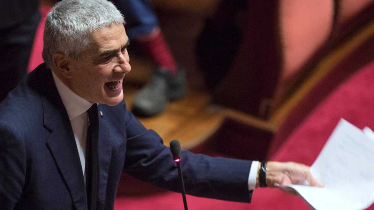Immagine di “Non si può processare un avversario per convenienza”. La difesa di Casini sul caso Salvini