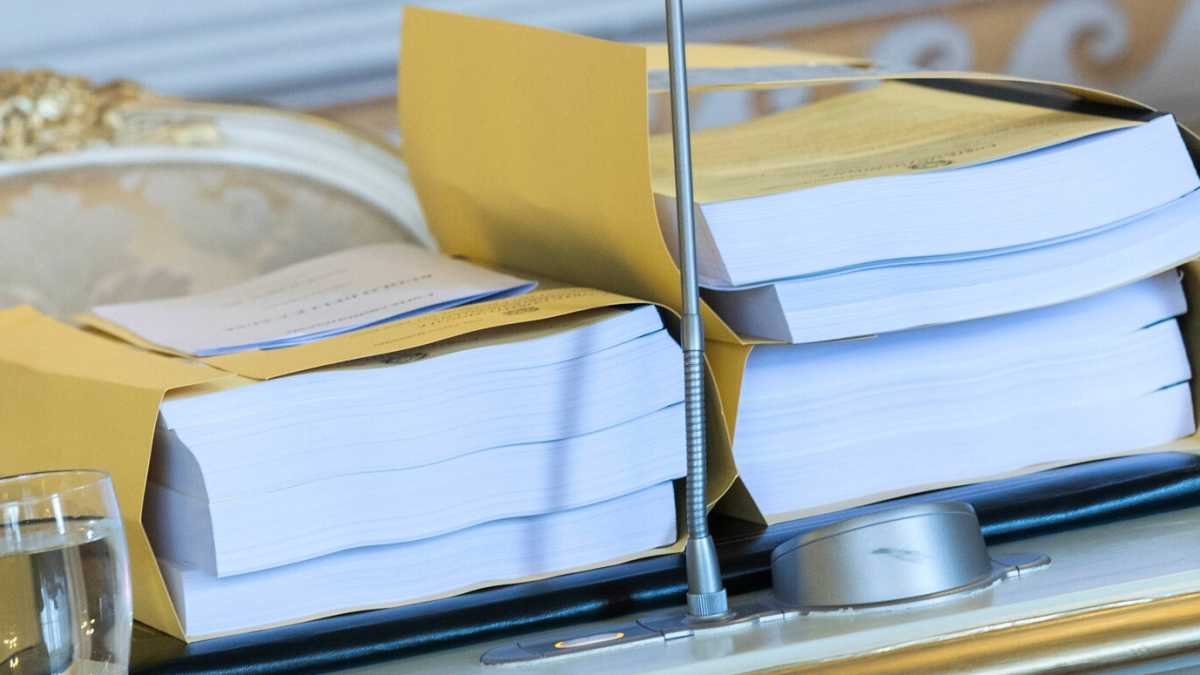 Immagine di Il groviglio che blocca l’Italia