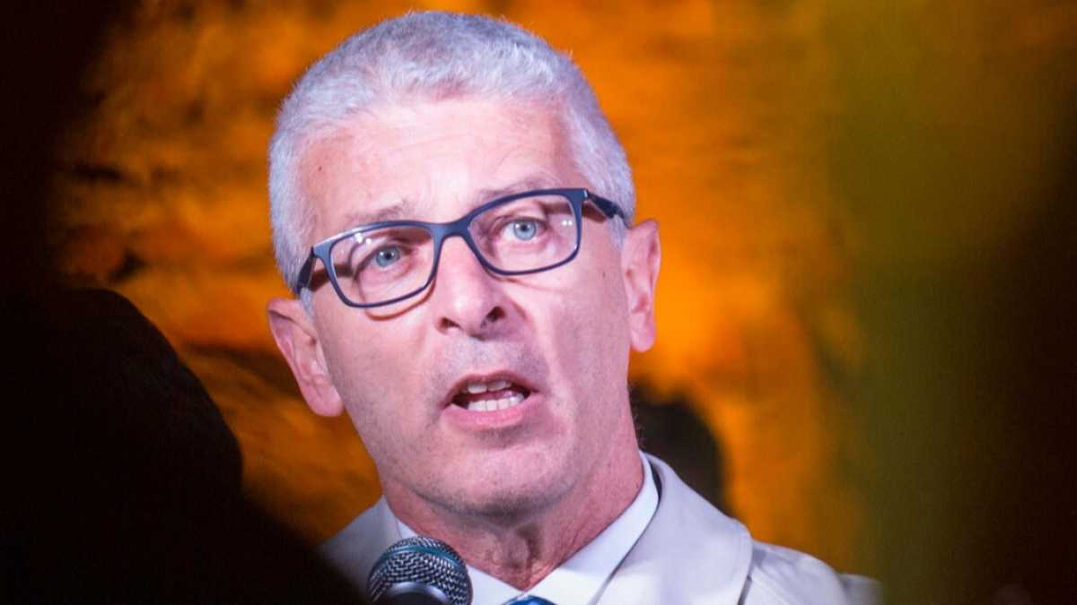 Immagine di O tempora, o Morra!