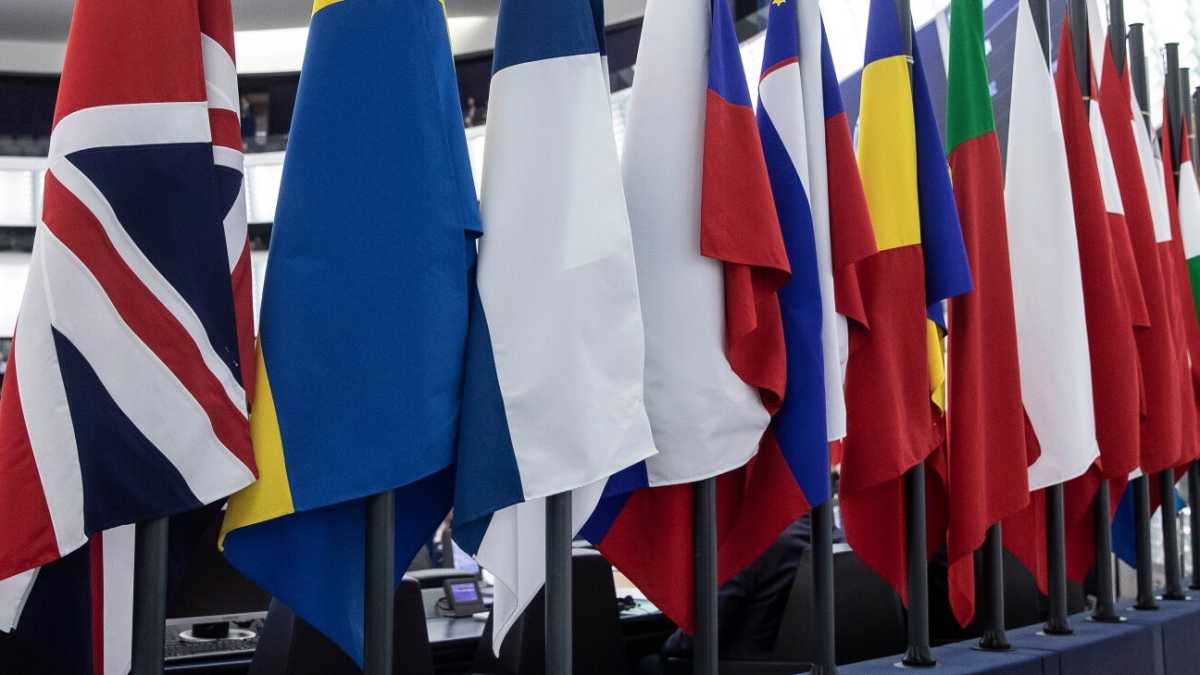 Immagine di Sul budget europeo sarà guerra per una manciata di euro (Francia e Italia incrociano le dita)