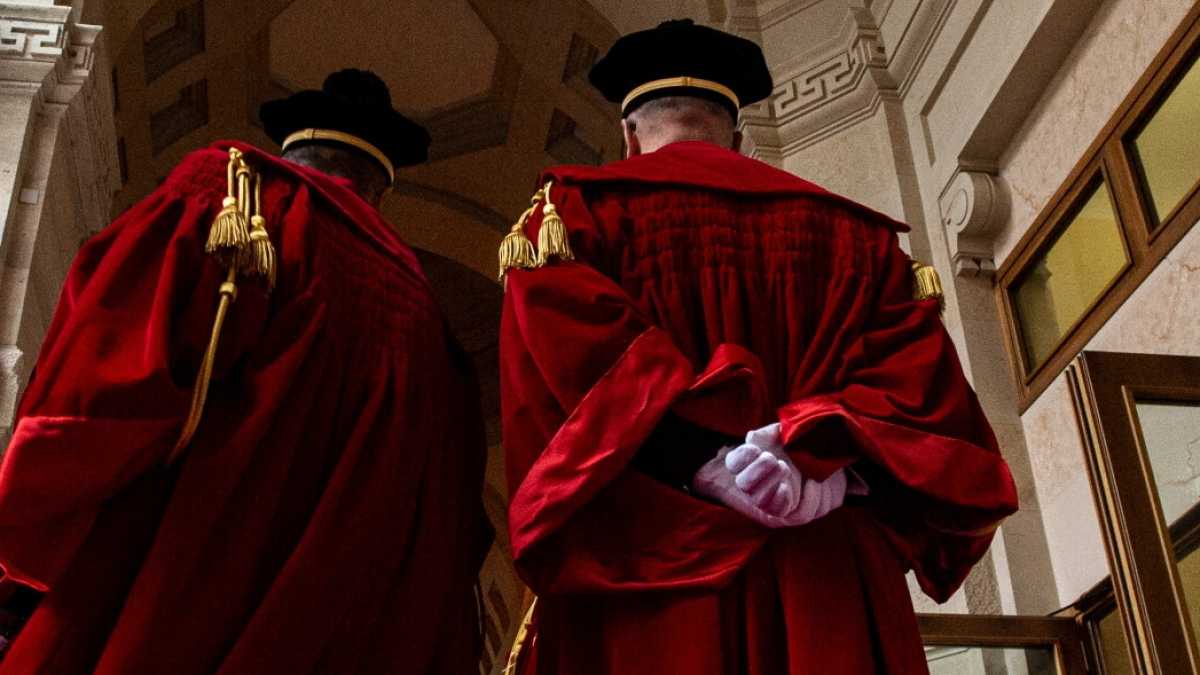 Immagine di I ricattucci melodrammatici di chi vuole processi eterni