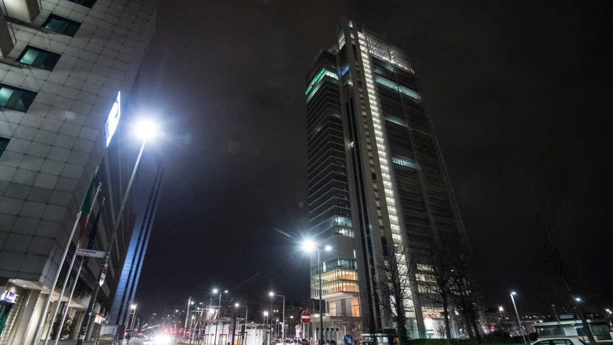 Immagine di Mossa a sorpresa di Intesa Sanpaolo su Ubi: offerta da 5 miliardi